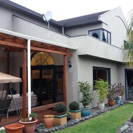 Hamilton East Homestay Exterior foto